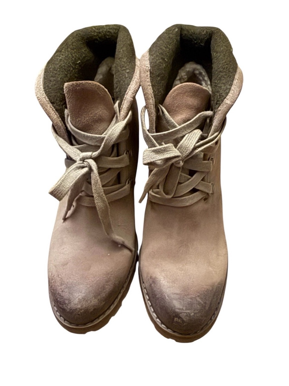 UGG’s Women’s Tan Lace-up Boots (Size 8)